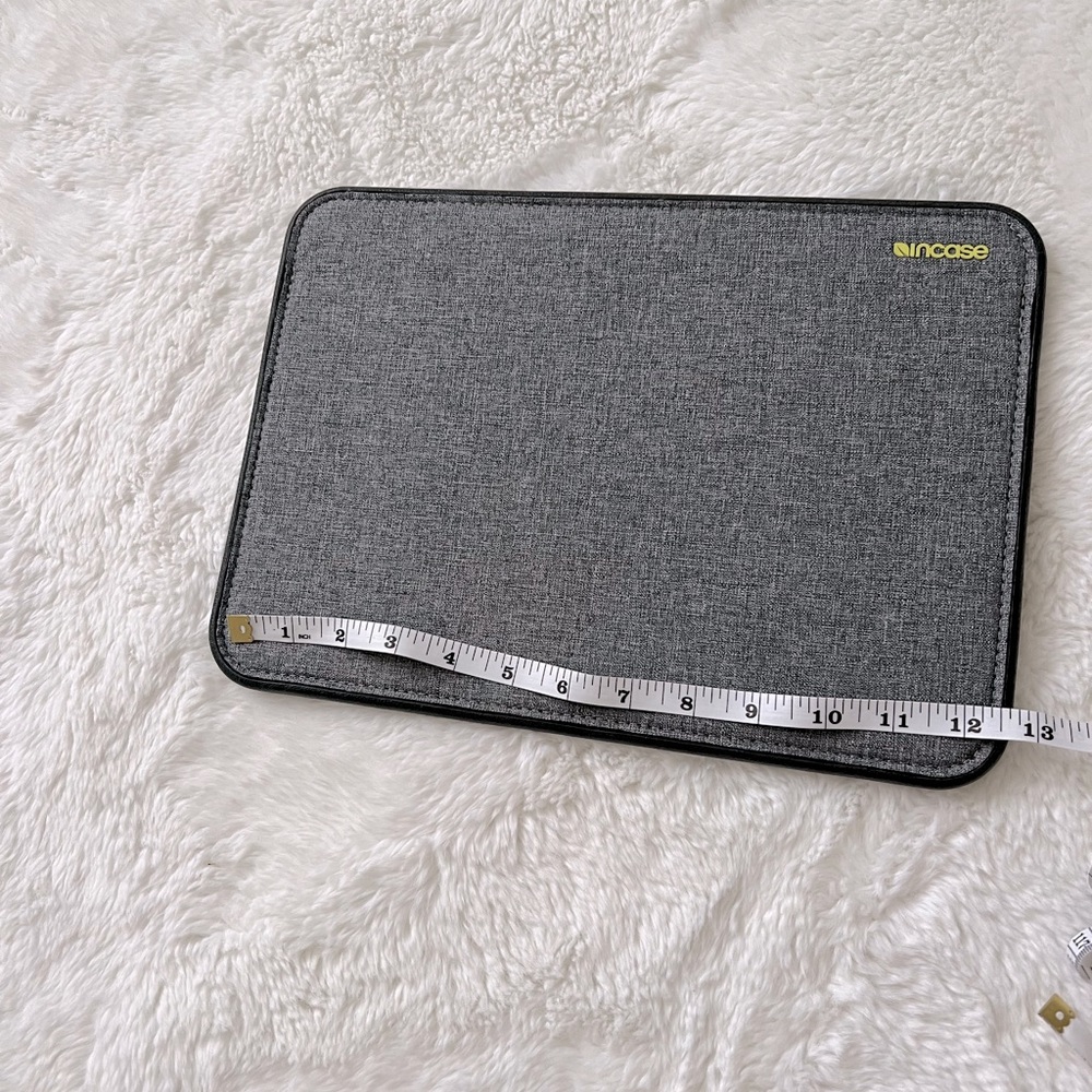 INCASE Laptop case - Picture 3 of 7